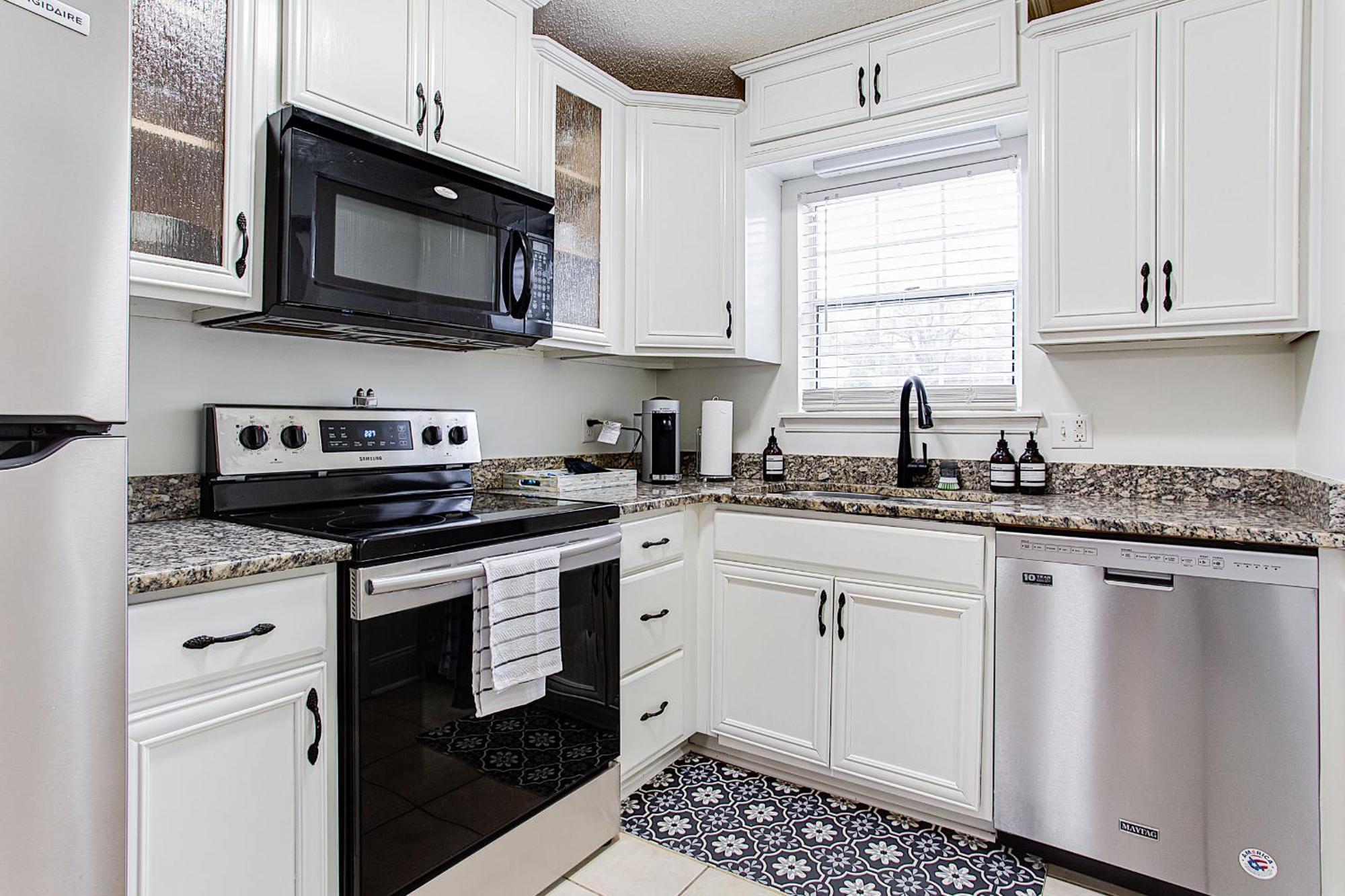 5 Min Drive To Dorm, W/d, Quiet, Kitchen, Wi-fi Athens
